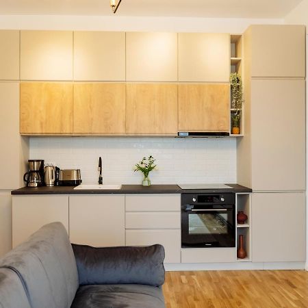 Sunny 2Br Flat - Top Location - Amazing Balcony Bukarest Exteriör bild