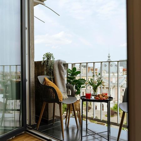 Sunny 2Br Flat - Top Location - Amazing Balcony Bukarest Exteriör bild
