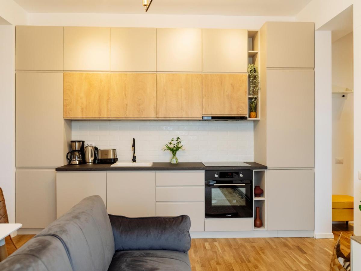 Sunny 2Br Flat - Top Location - Amazing Balcony Bukarest Exteriör bild