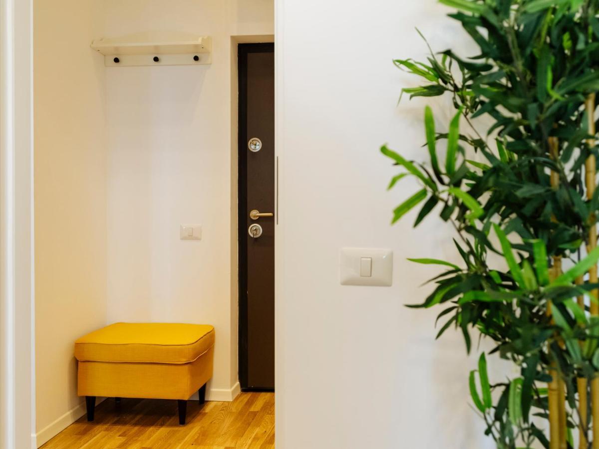 Sunny 2Br Flat - Top Location - Amazing Balcony Bukarest Exteriör bild