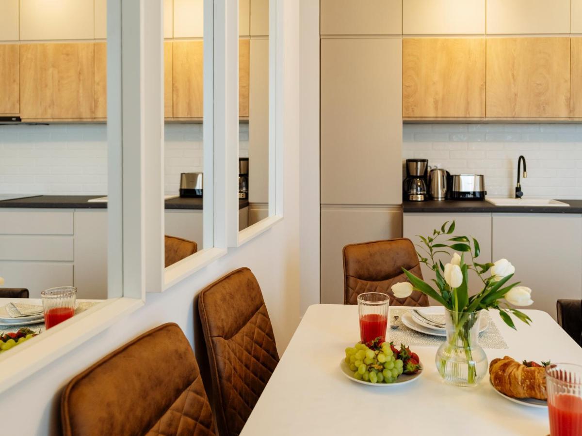 Sunny 2Br Flat - Top Location - Amazing Balcony Bukarest Exteriör bild