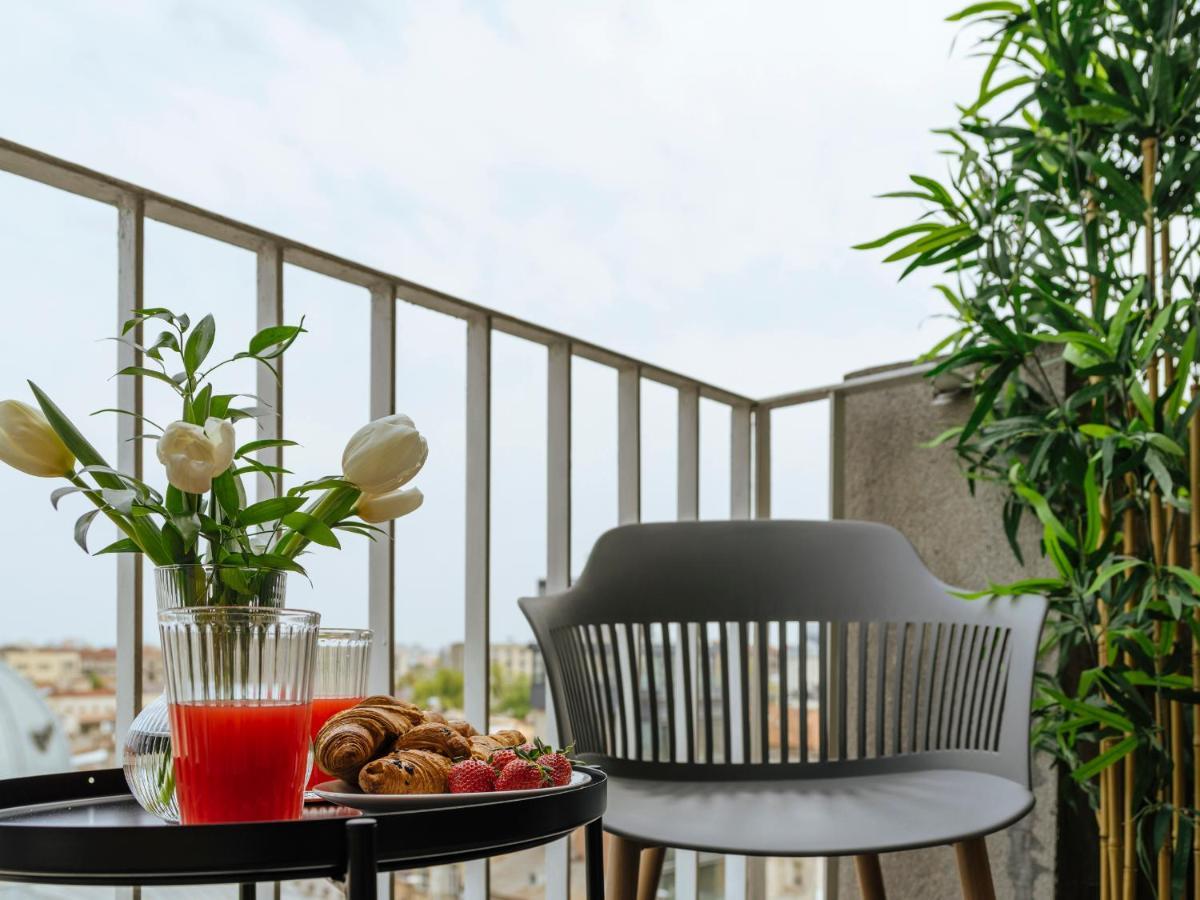 Sunny 2Br Flat - Top Location - Amazing Balcony Bukarest Exteriör bild