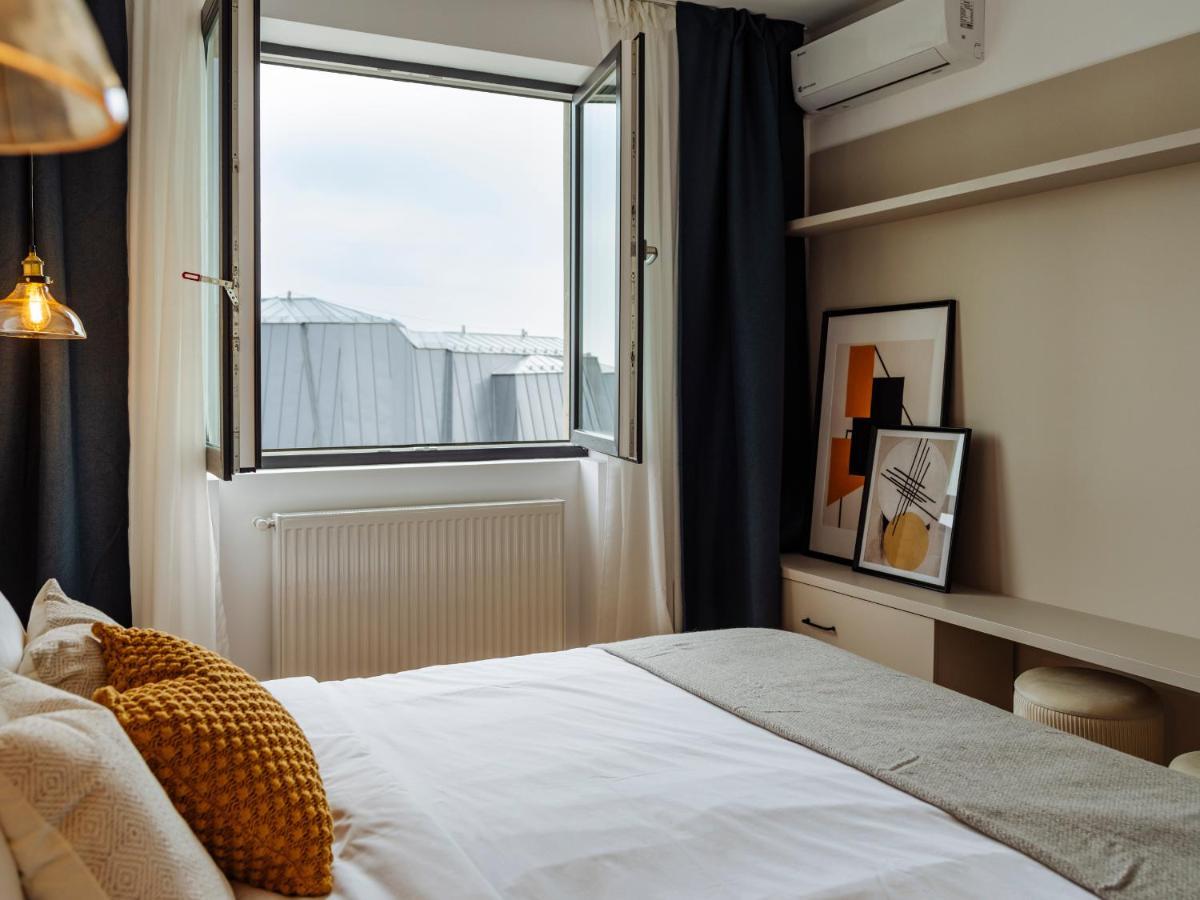 Sunny 2Br Flat - Top Location - Amazing Balcony Bukarest Exteriör bild