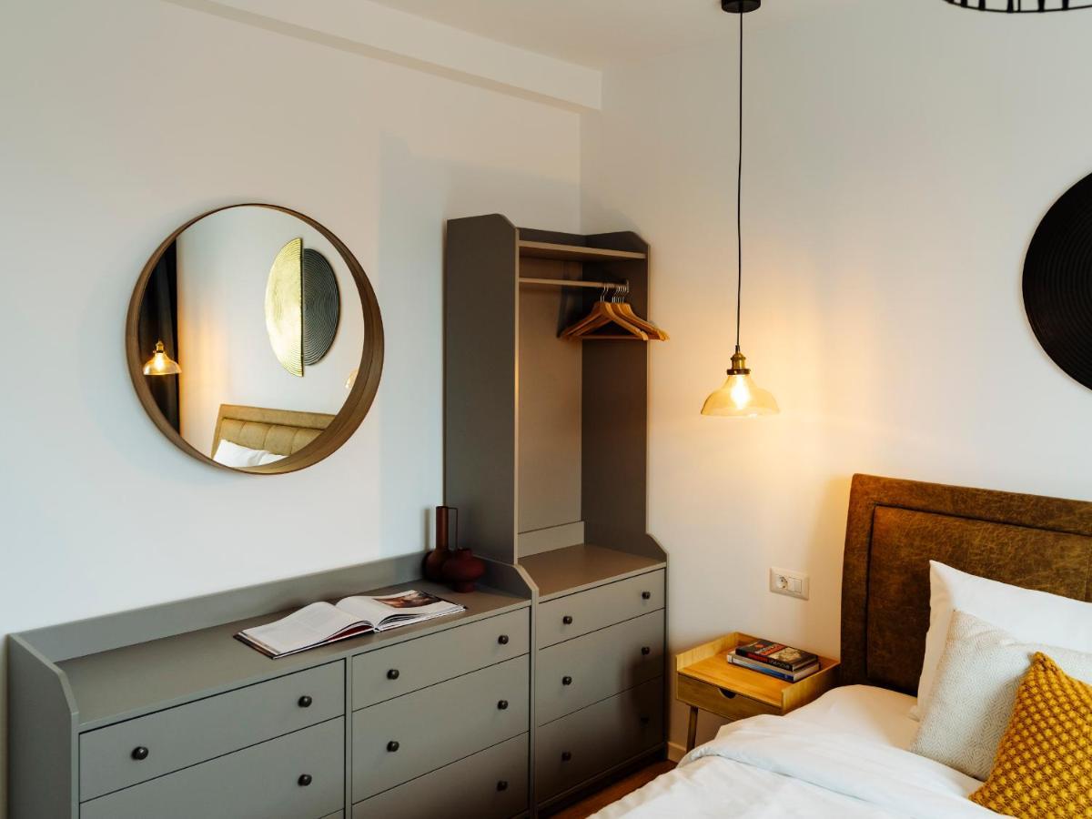 Sunny 2Br Flat - Top Location - Amazing Balcony Bukarest Exteriör bild